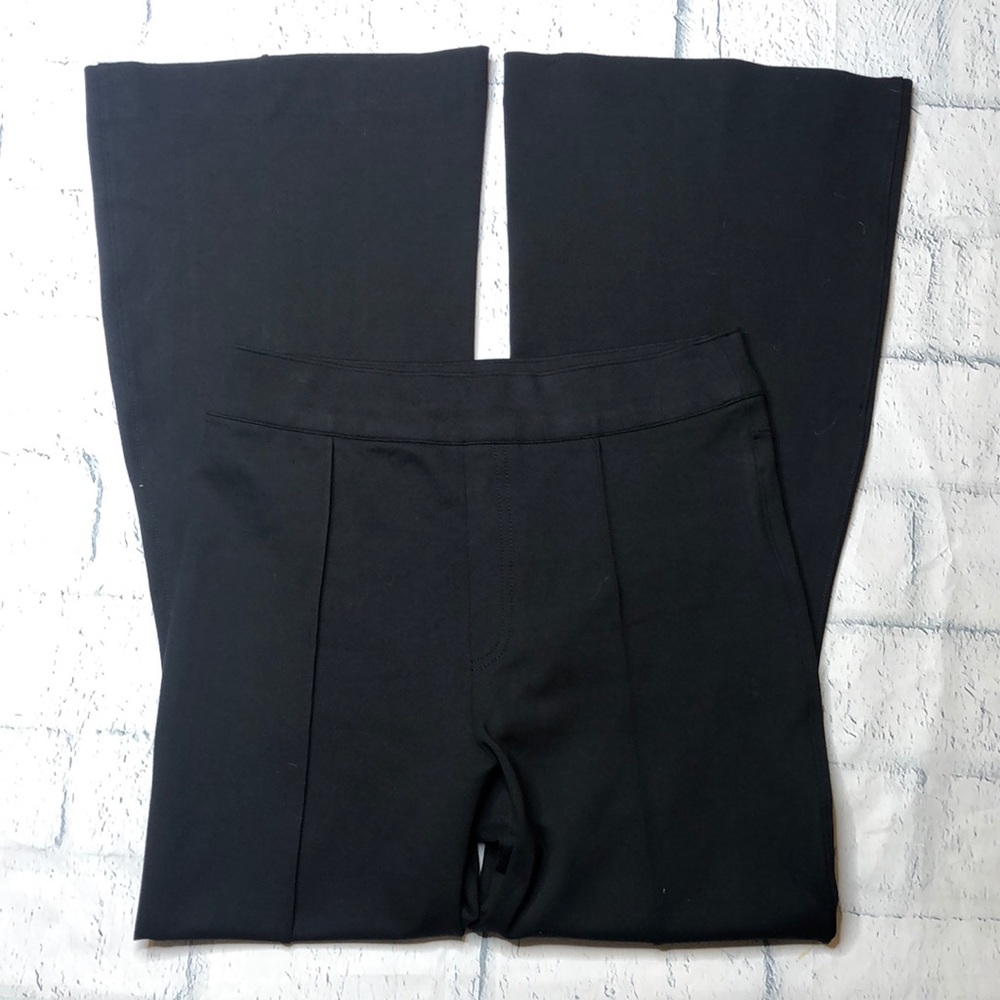 🔹SPANX The Perfect Black Pant High Waist Ponte Flare Pants